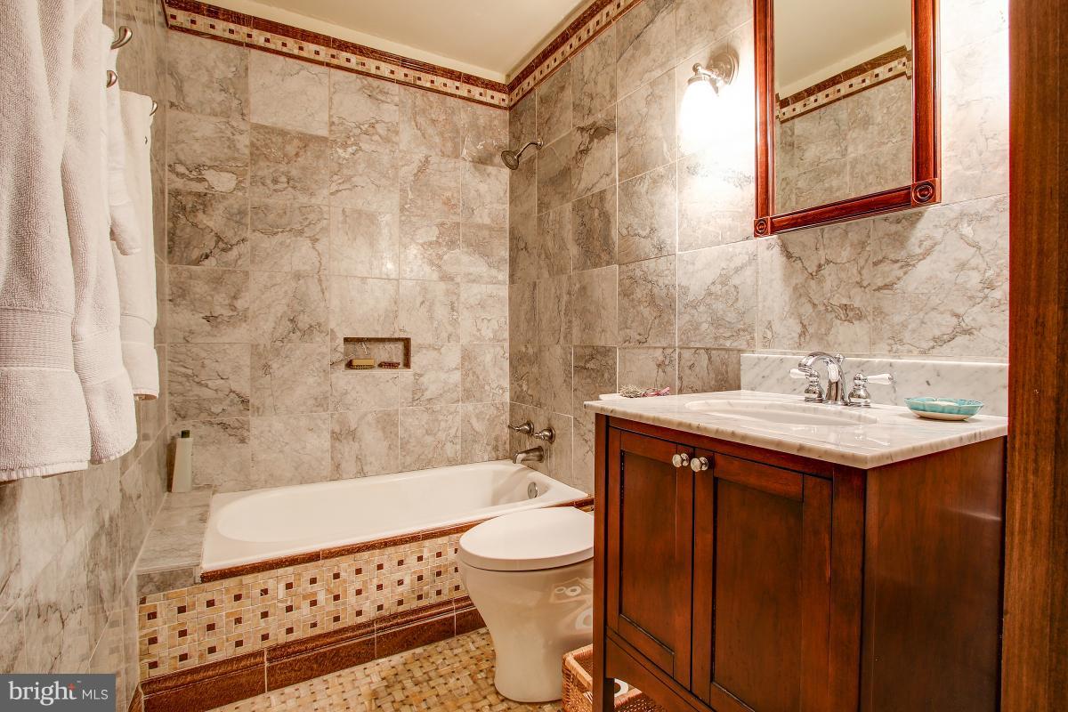2170 Glencourse Lane Reston, VA 20191 - Photo 23 of 29 Fully updated Hall Bath