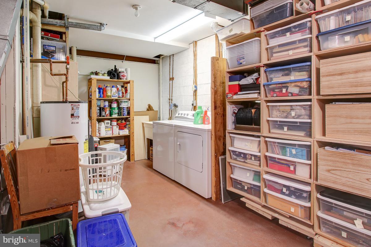 2170 Glencourse Lane Reston, VA 20191 - Photo 26 of 29 Extensive Storage