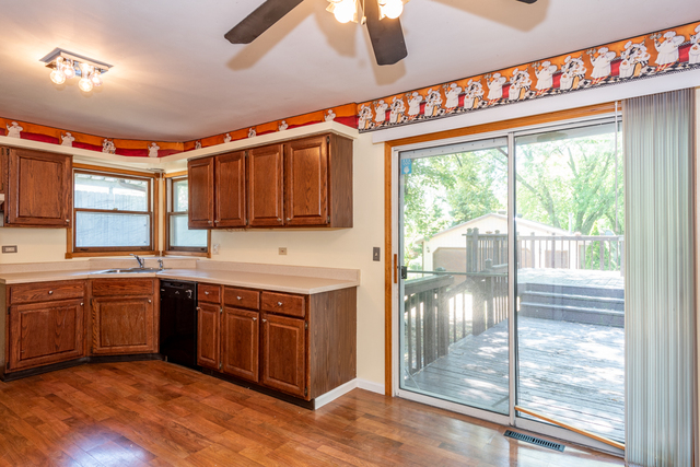 3123 23rd Street Zion, IL 60099 - Photo 17 of 28