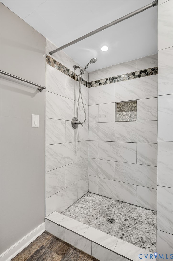 2313 Gordon Street Hopewell, VA 23860 - Photo 23 of 30 a bathroom with a shower