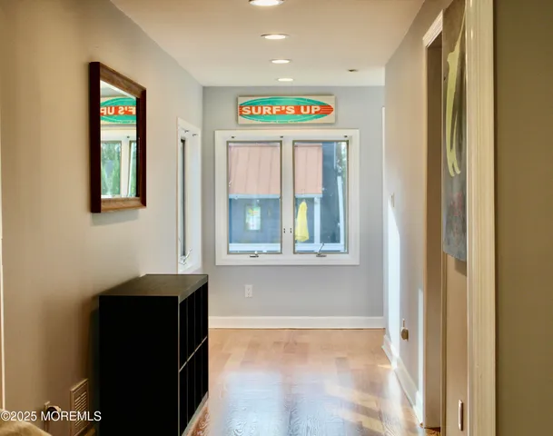 a view of an entryway of the house