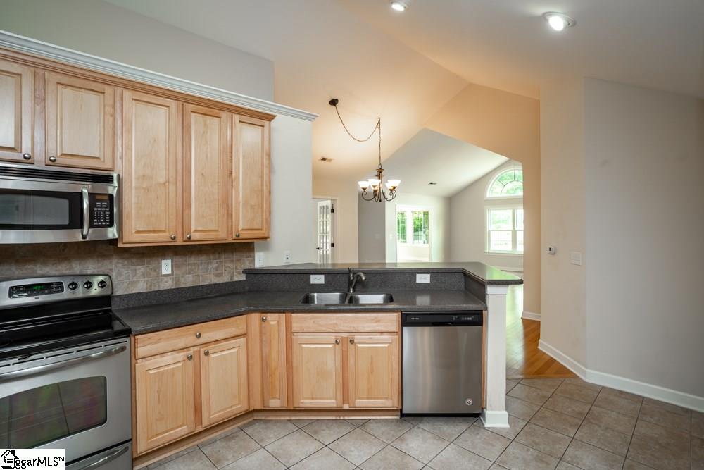 170 Grinders Circle Greer, SC 29650 - Photo 6 of 23 Gallery Image 6
