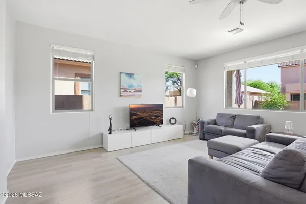 $450,000 | 12963 Westminster Drive, Oro Valley, AZ 85755