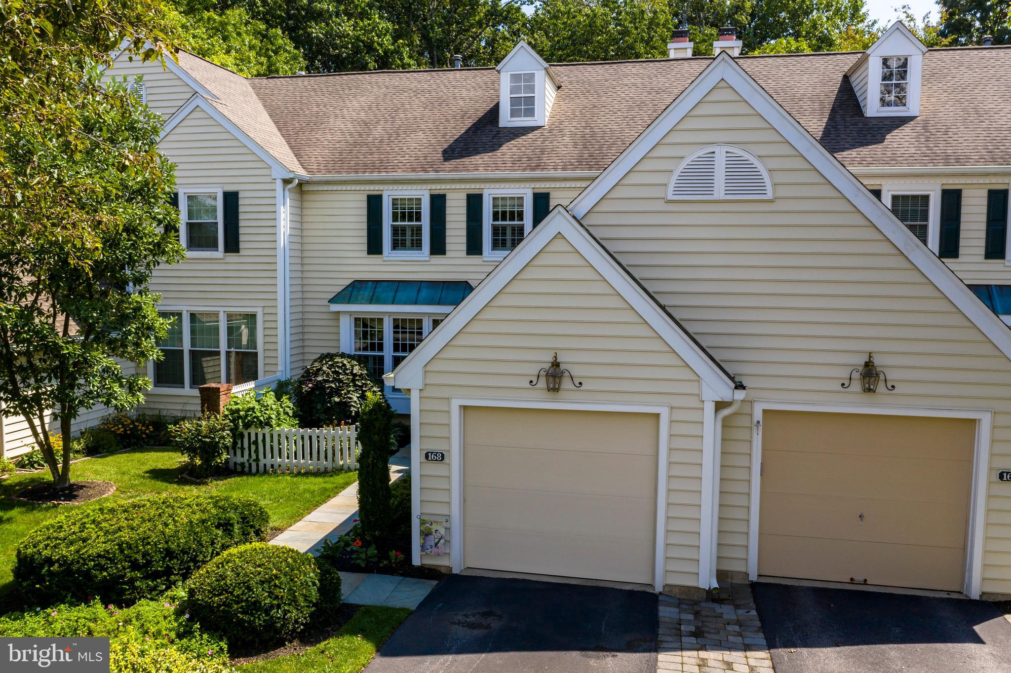 168 Carters Grove Malvern, PA 19355 - Photo 3 of 33