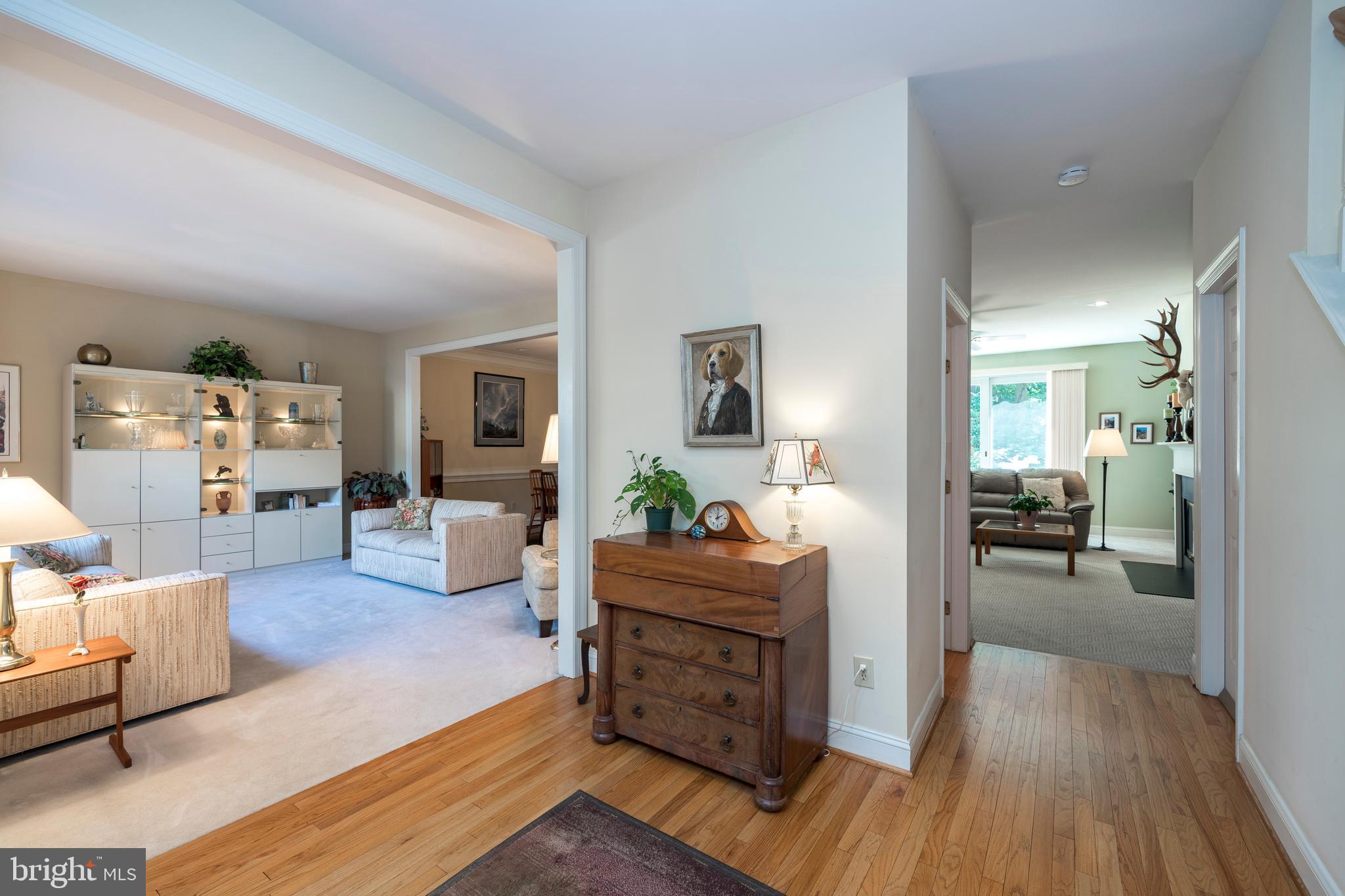 168 Carters Grove Malvern, PA 19355 - Photo 6 of 33 Foyer