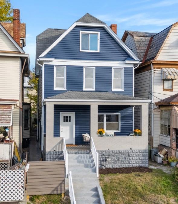 411 Kambach Street Pittsburgh, PA 15211 - Photo 2 of 47 Welcome to 411 Kambach St--a spacious fully renovated Colonial style home located right in the heart of popular Mt Washington!