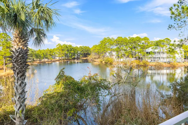a view of a tennis court