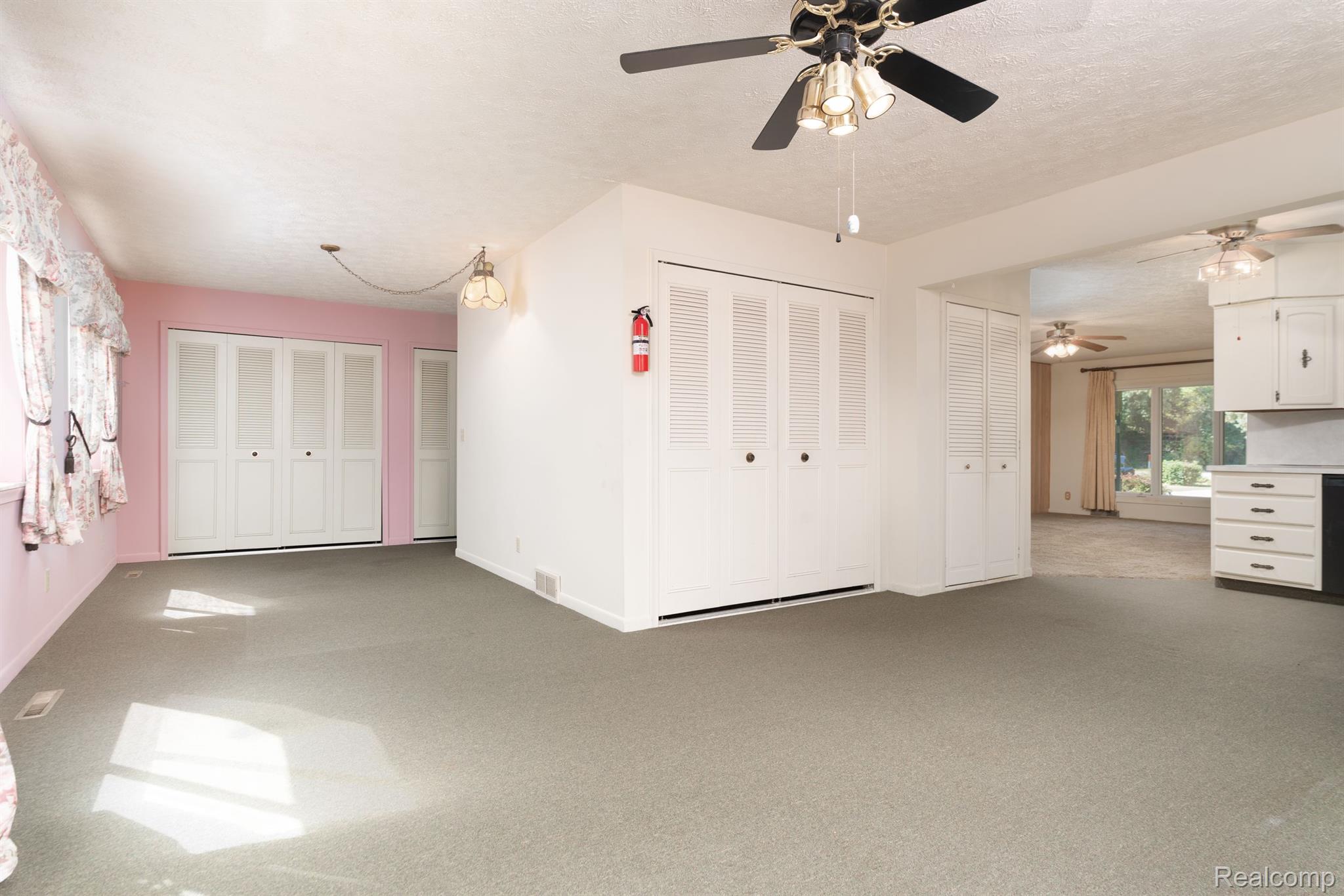4750 North Nicholson Road Fowlerville, MI 48836 - Photo 11 of 31 Gallery Image 11