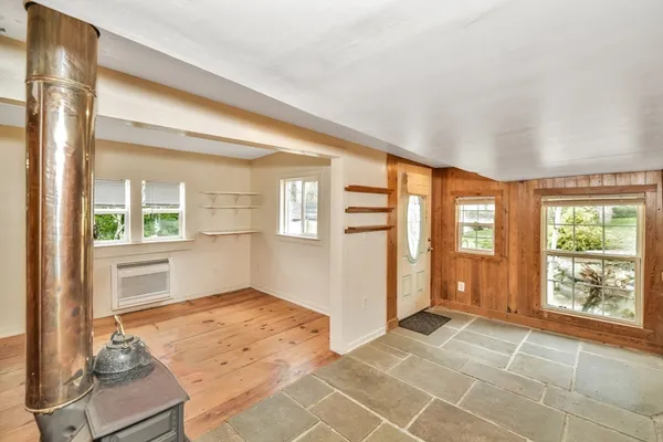 $749,999 | 13 Atwood Street, Kingston, MA 02364