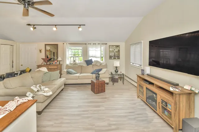 $749,999 | 13 Atwood Street, Kingston, MA 02364