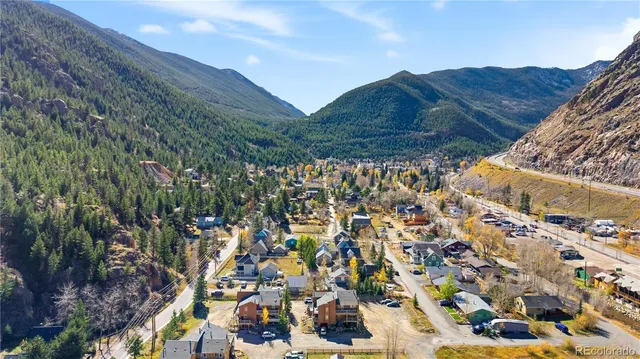 a picture of city view