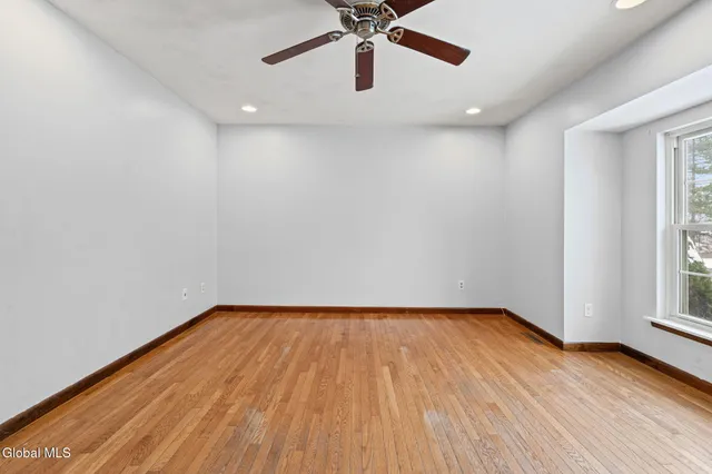 $339,900 | 8 Allyson Court, Colonie, NY 12205