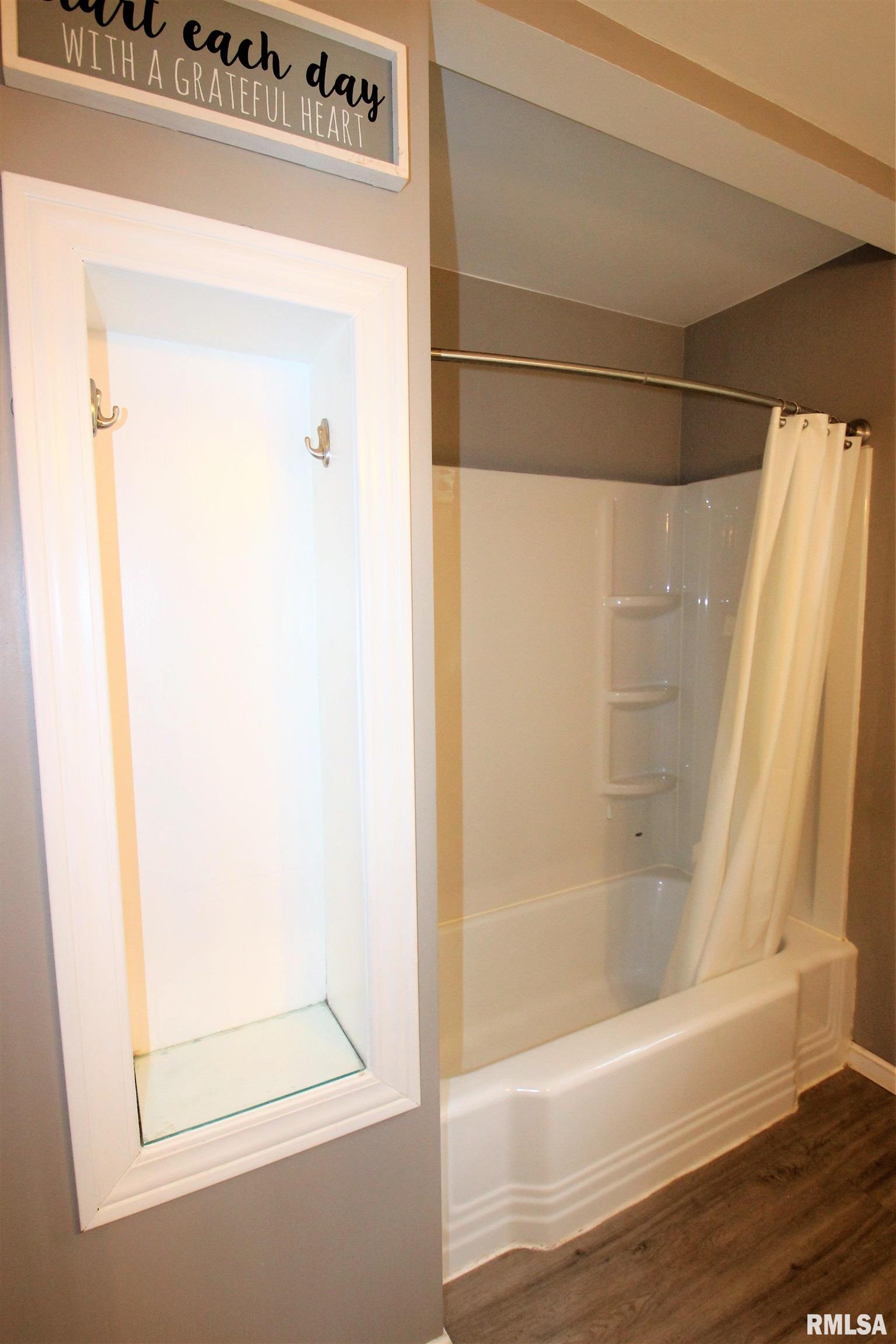 2103 28th Street Rock Island, IL 61201 - Photo 13 of 30