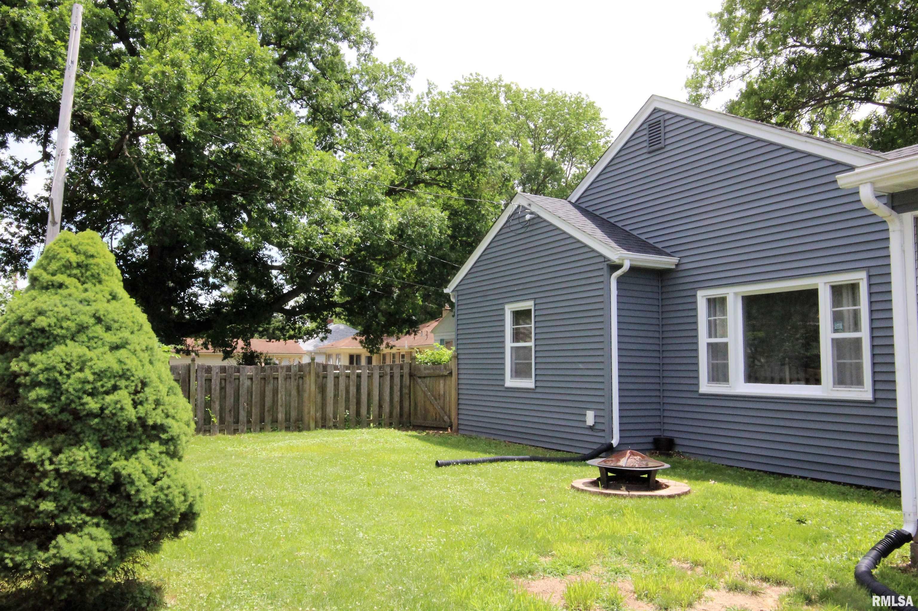 2103 28th Street Rock Island, IL 61201 - Photo 14 of 30