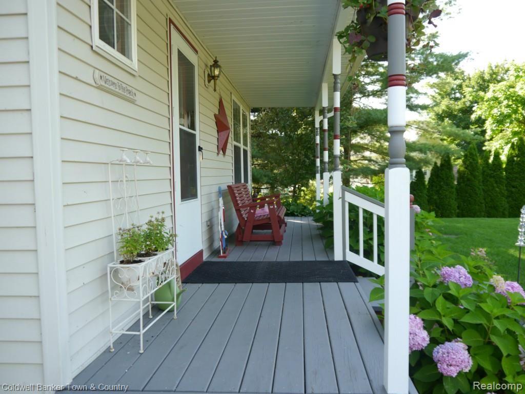 1580 Faussett Road Howell, MI 48855 - Photo 4 of 46