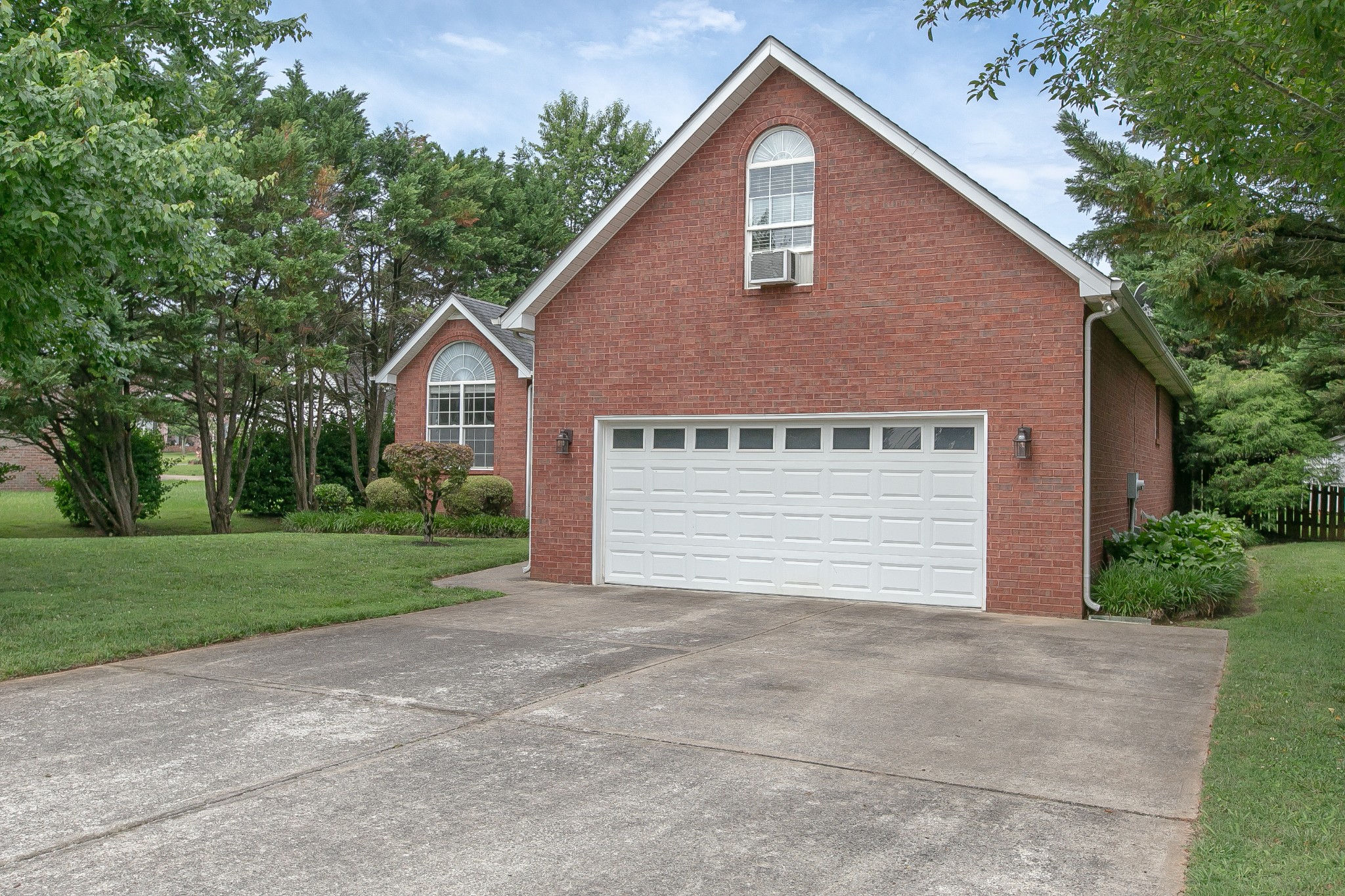 2907 Roellen Road Murfreesboro, TN 37130 - Photo 3 of 36 Gallery Image 3
