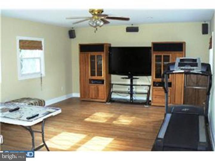 239 Andover Road Fairless Hills, PA 19030 - Photo 5 of 19 Gallery Image 5