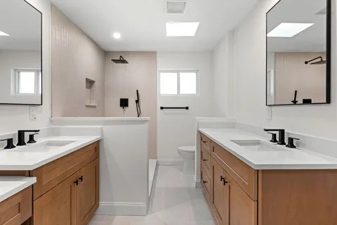 $599,000 | 5826 Dumfries Drive, Houston, TX 77096