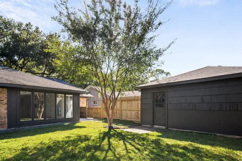 $599,000 | 5826 Dumfries Drive, Houston, TX 77096