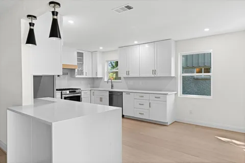 $599,000 | 5826 Dumfries Drive, Houston, TX 77096