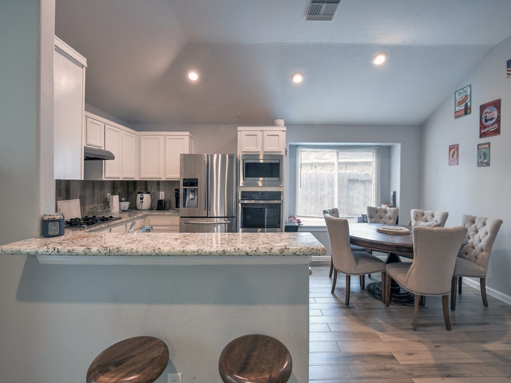 6111 Caroline Green Court Spring, TX 77373 - Photo 6 of 23 Kitchen