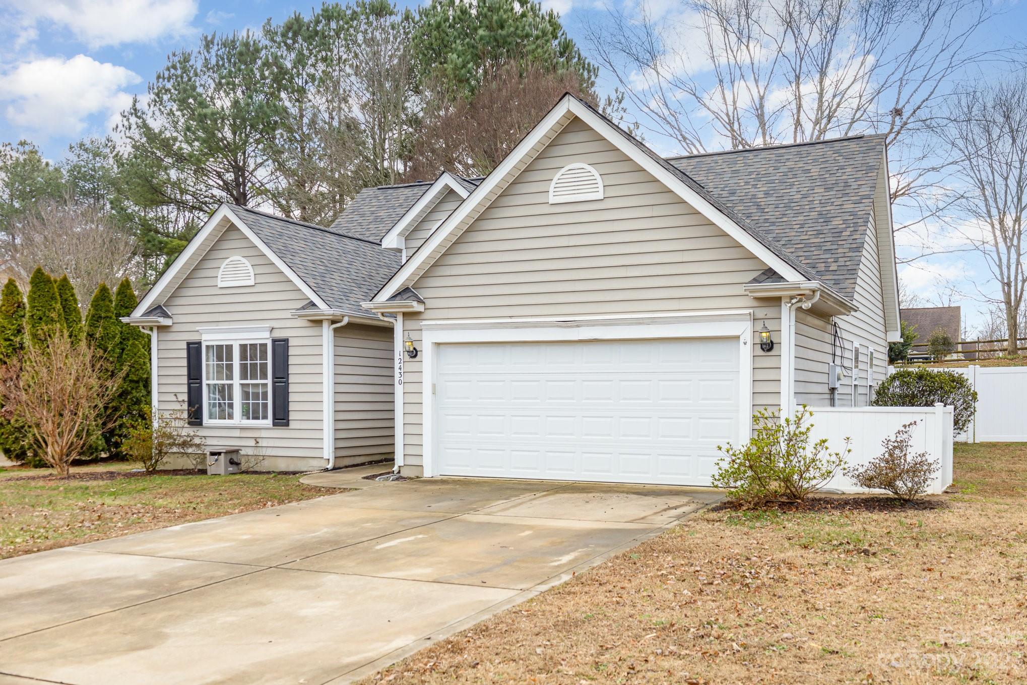 12430 Bravington Road Huntersville, NC 28078 - Photo 3 of 32 Gallery Image 3