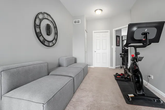 $369,900 | 10652 153rd Place, Orland Park, IL 60462