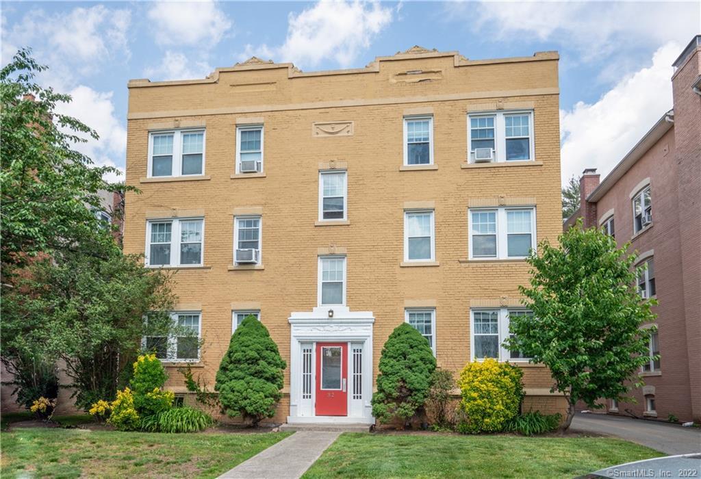 32 Robin Road, Unit 2 West Hartford, CT 06119 - Photo 1 of 1