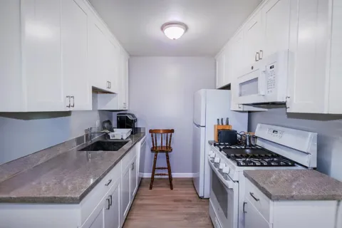 $1,828,000 | 94 East 39th Avenue, San Mateo, CA 94403