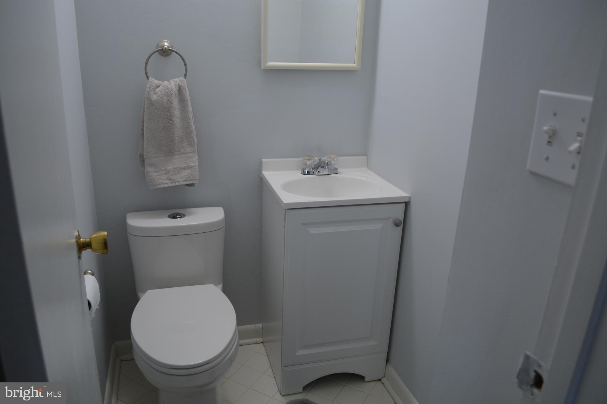 5656 Braxfield Road Baltimore, MD 21227 - Photo 17 of 28
