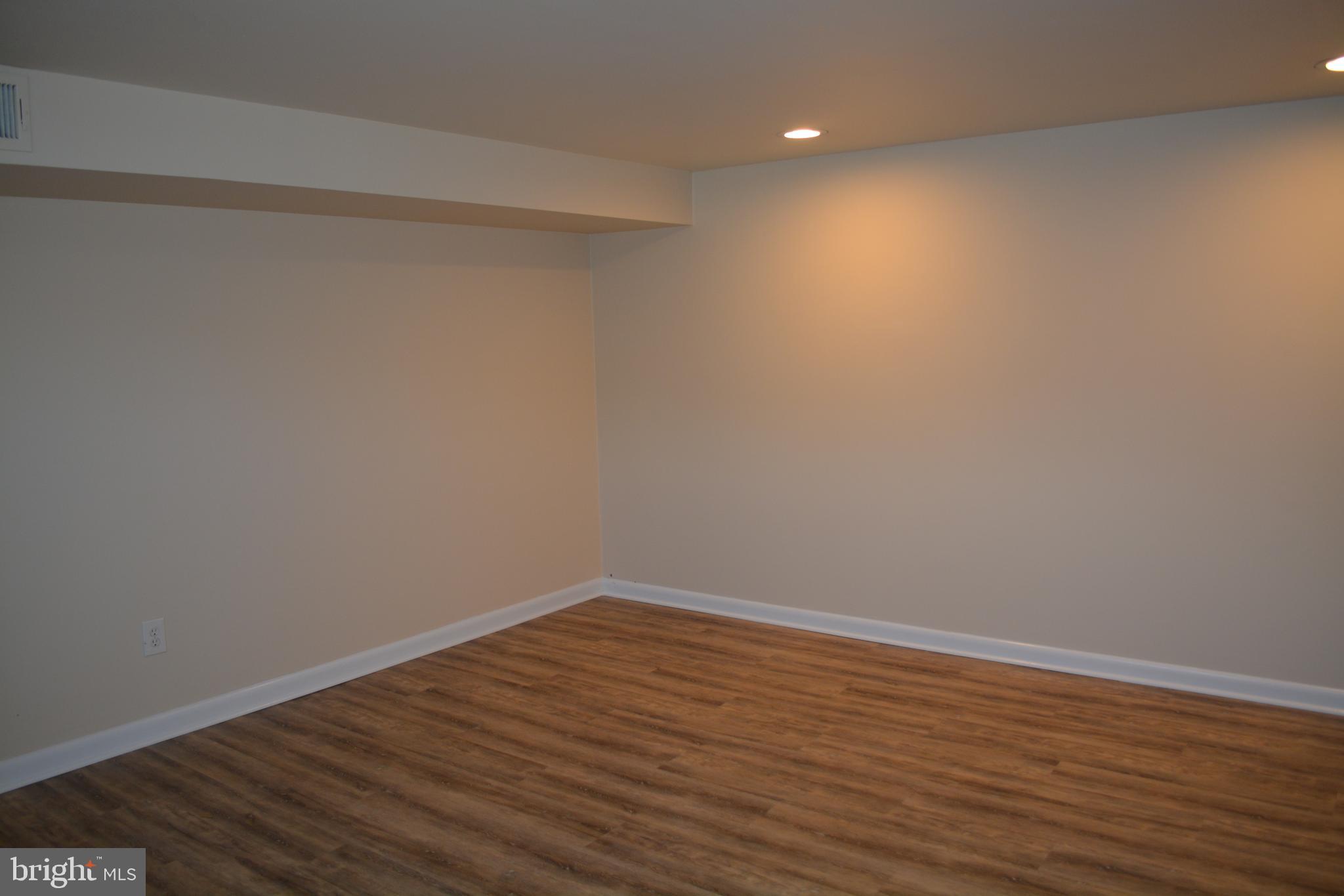 5656 Braxfield Road Baltimore, MD 21227 - Photo 26 of 28