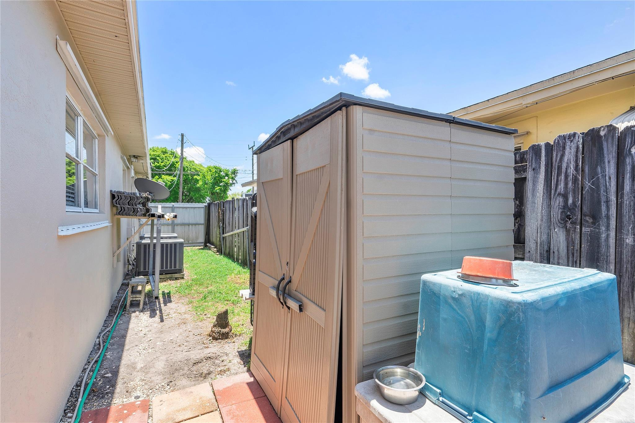 5829 Taylor Street Hollywood, FL 33021 - Photo 33 of 34 Back Yard