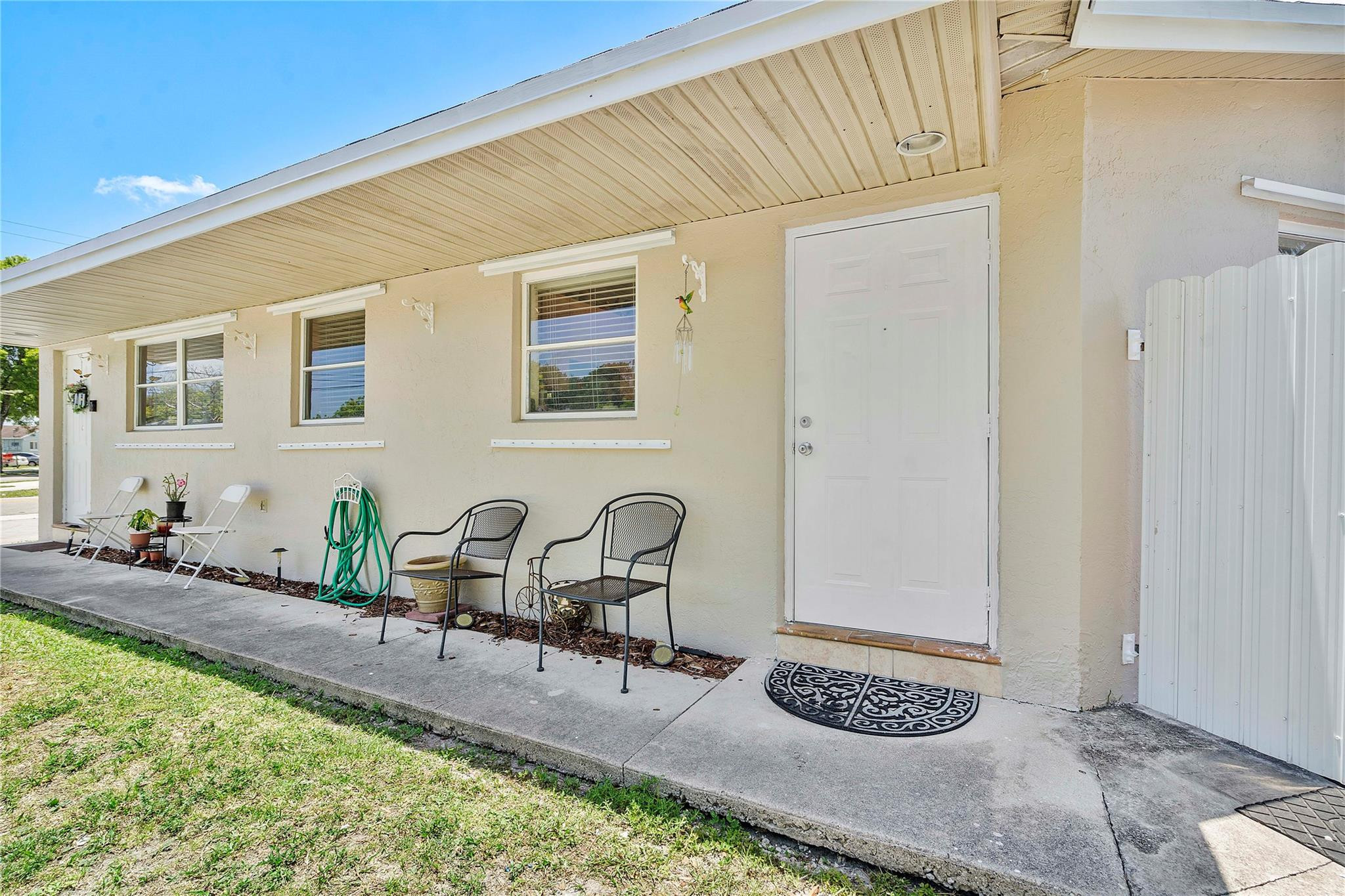 5829 Taylor Street Hollywood, FL 33021 - Photo 5 of 34 Front view