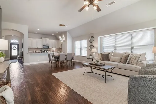 $385,000 | 1921 Peggy's Cove, Van Alstyne, TX 75495