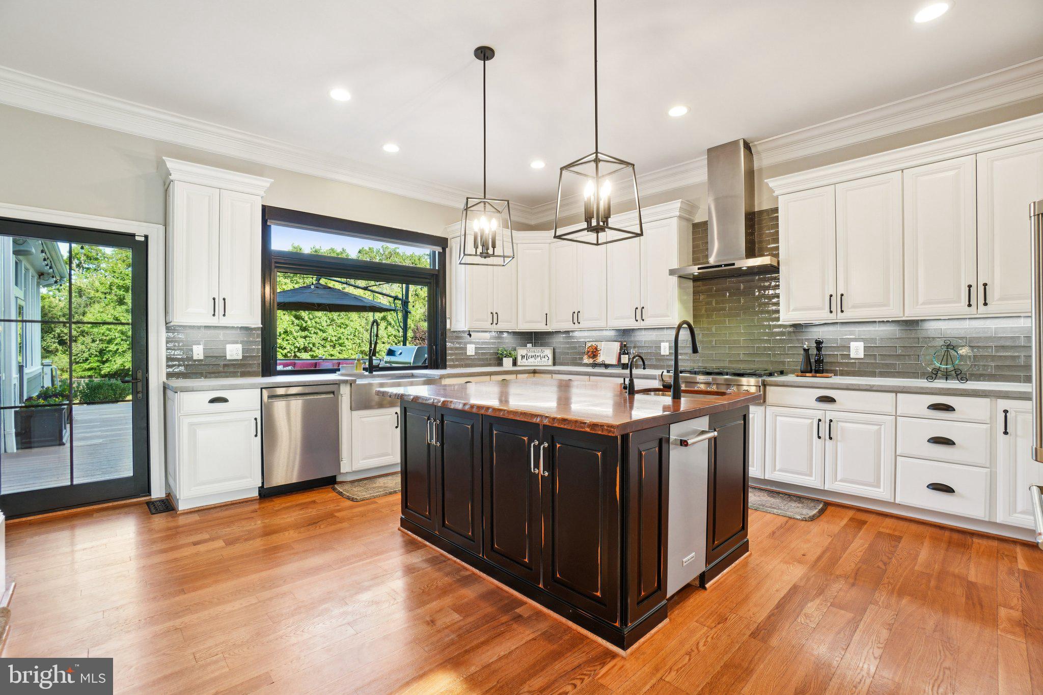 20872 Eckbo Drive Leesburg, VA 20175 - Photo 16 of 96 Dekton Countertops, Tile, Distressed Cabinets