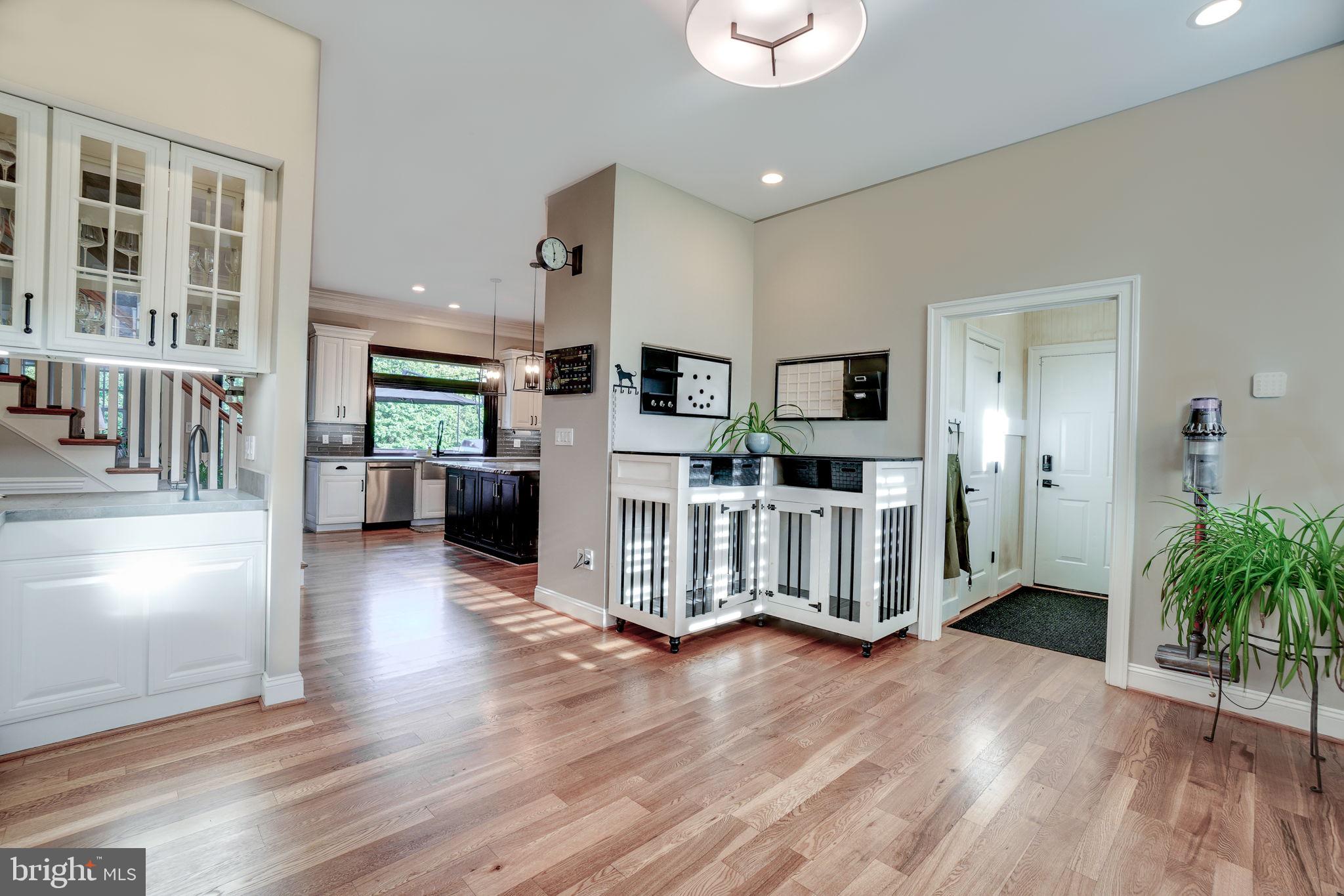 20872 Eckbo Drive Leesburg, VA 20175 - Photo 19 of 96 Breakfast Room off the Kitchen