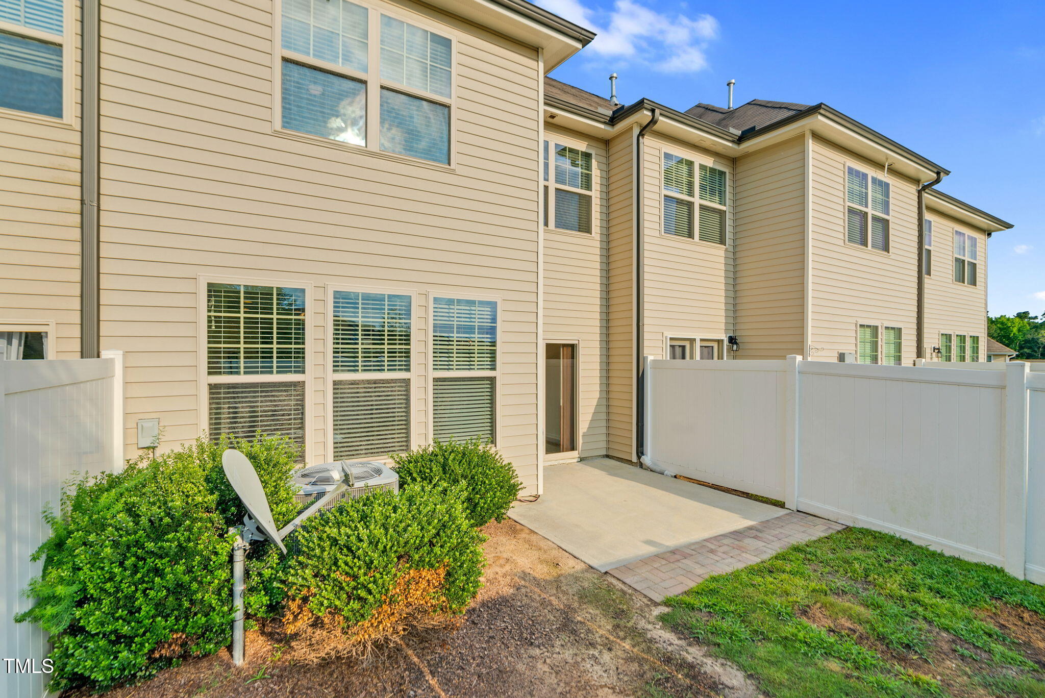 7817 Elmshire Way Raleigh, NC 27616 - Photo 30 of 40 7817 Elmshire Way-28