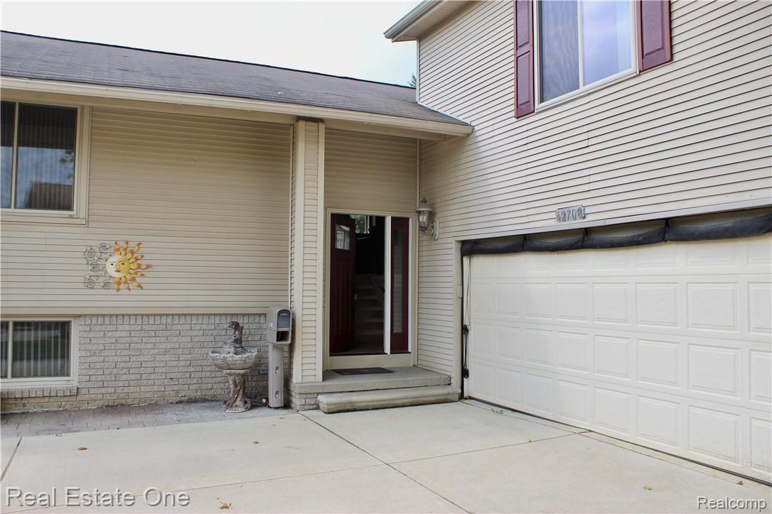 42708 Hanford Road Canton, MI 48187 - Photo 47 of 48 7791275232_IMG_0414.jpg