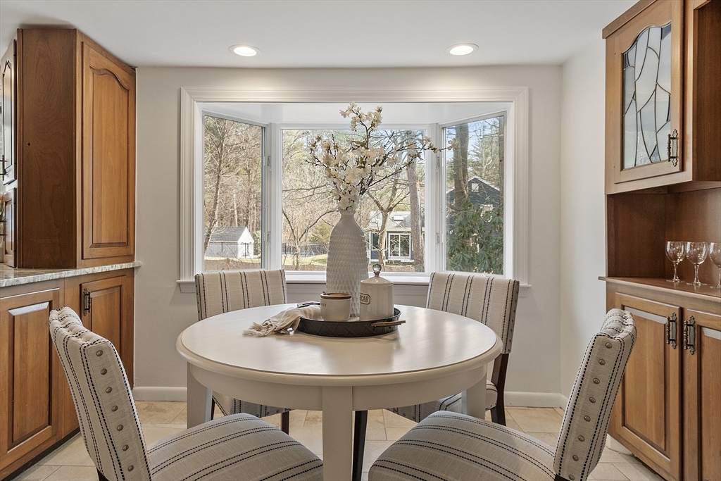 9 Cole Road Wayland, MA 01778 - Photo 8 of 42 Gallery Image 8