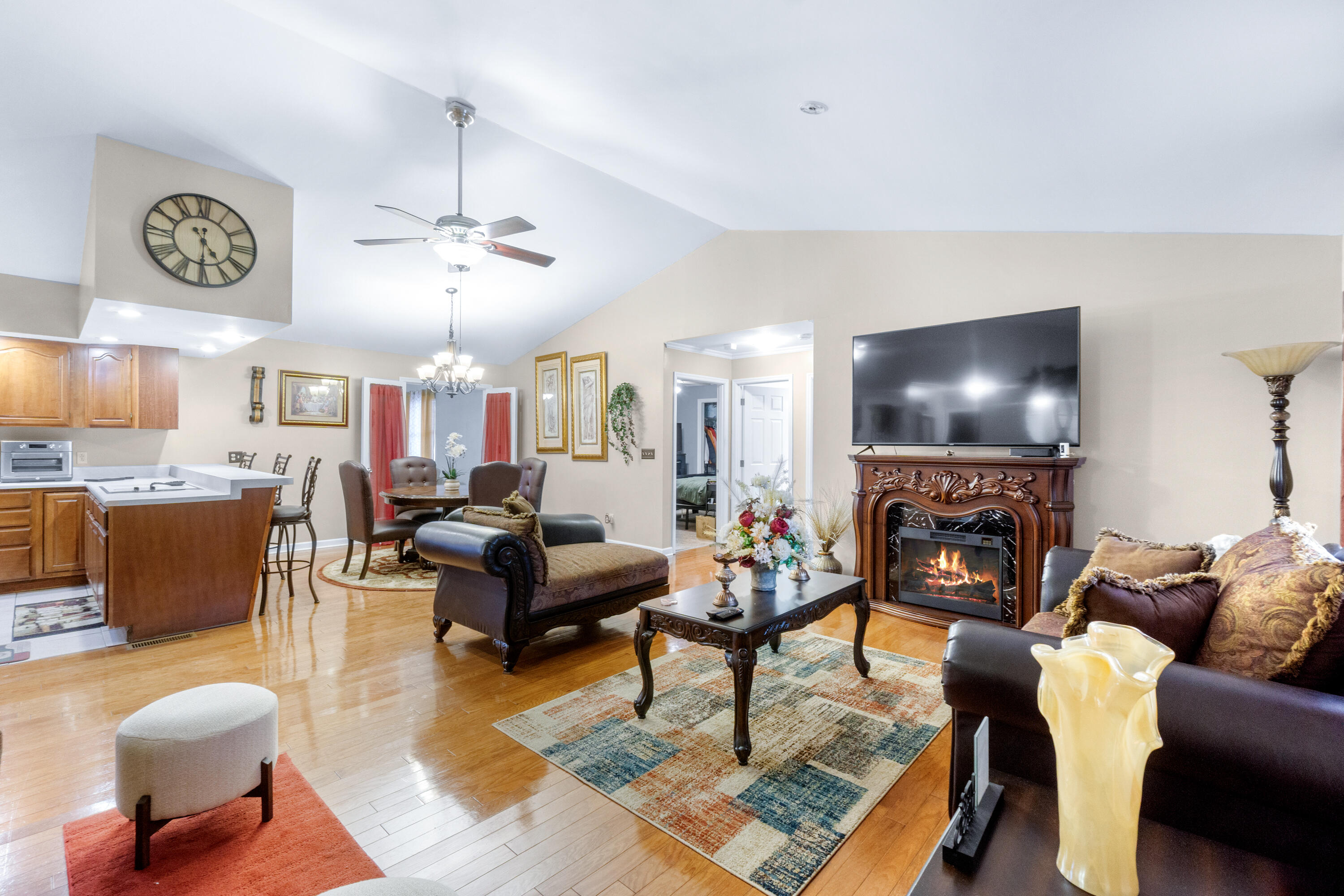 310 Ridgecrest Drive LaFayette, GA 30728 - Photo 5 of 44 310 Ridgecrest Dr-13