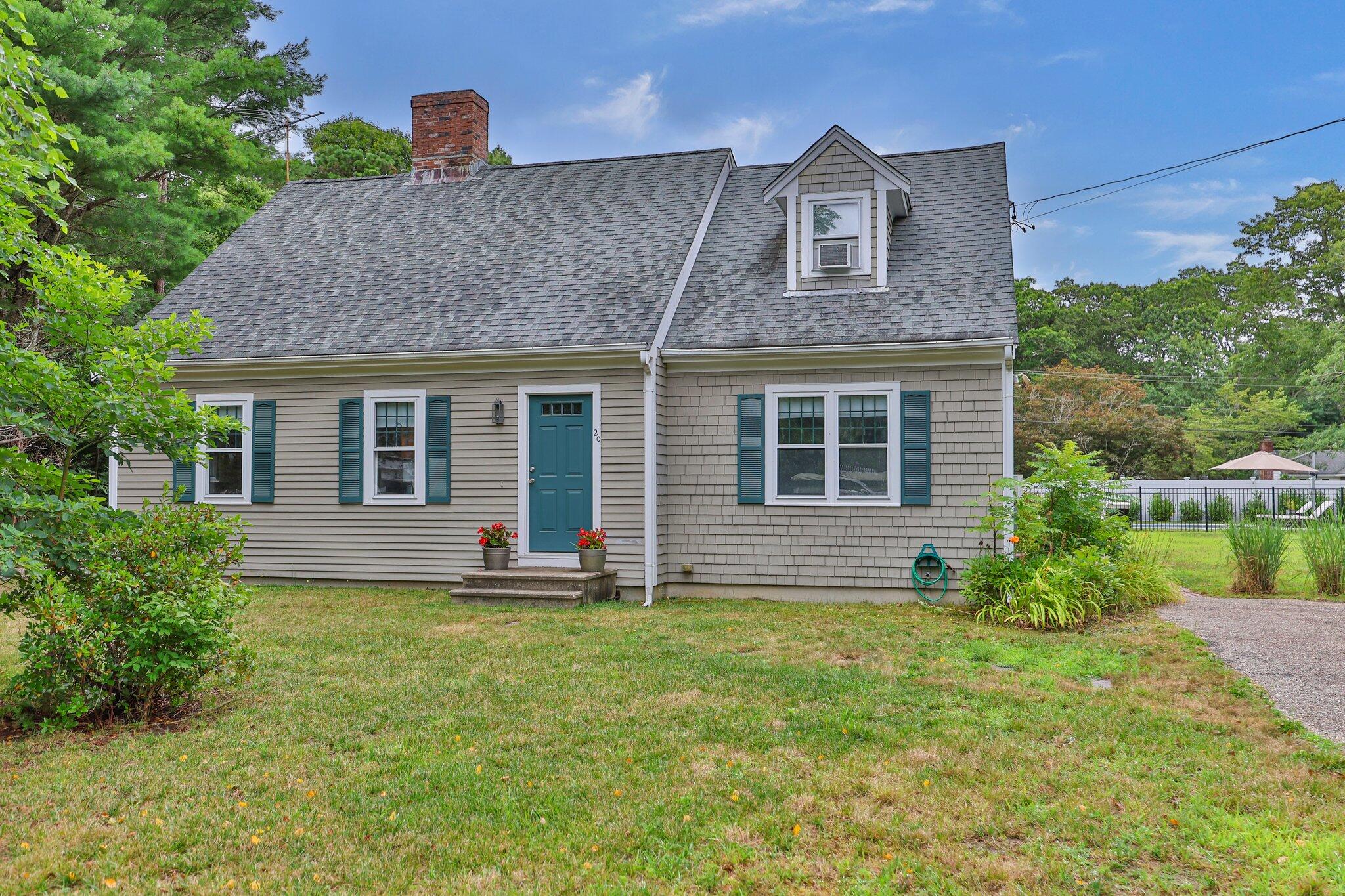 20 Ralyn Road Cotuit, MA 02635 - Photo 4 of 41 4-web-or-mls-20-ralyn-rd
