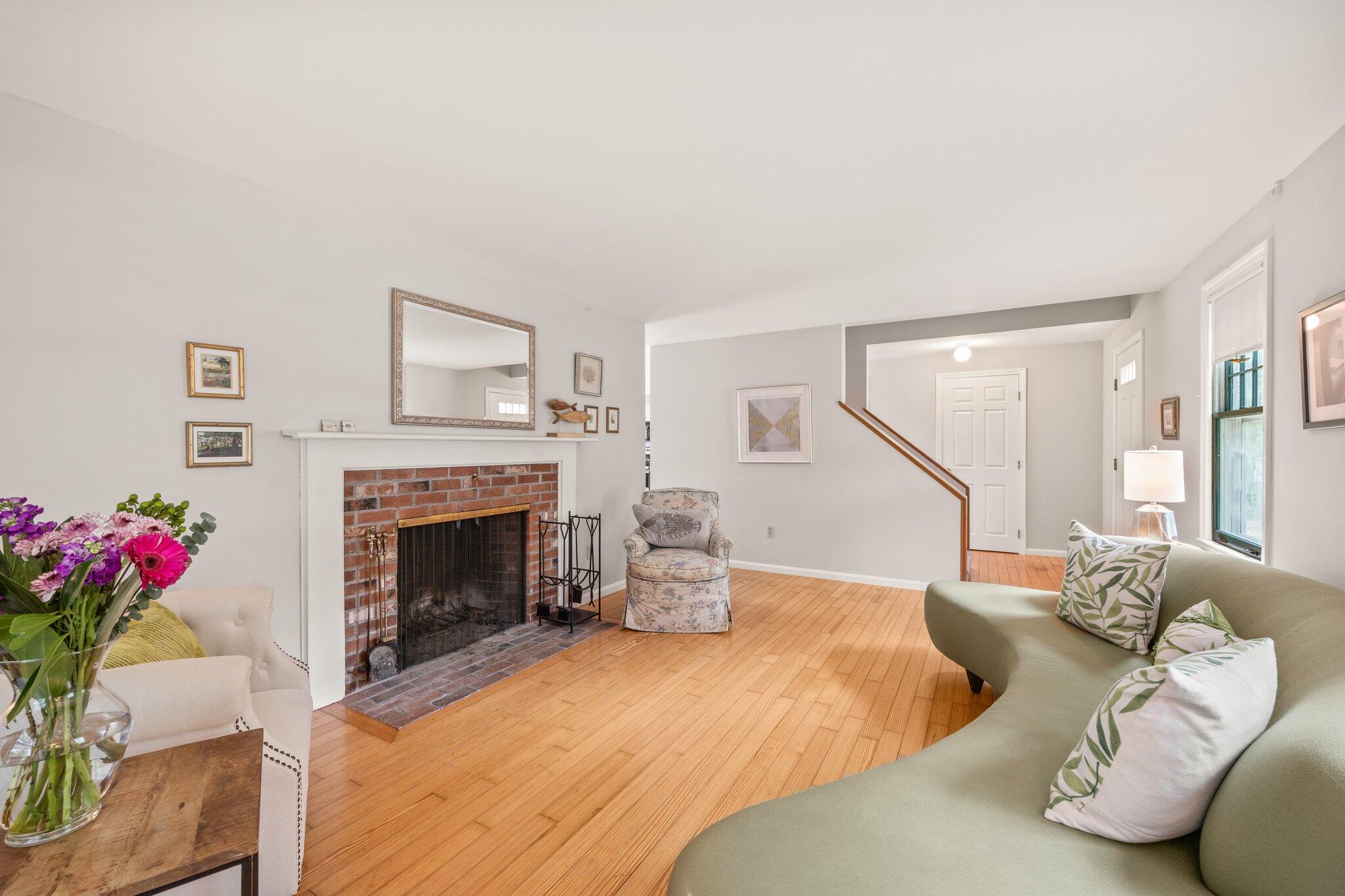 20 Ralyn Road Cotuit, MA 02635 - Photo 8 of 41 9-web-or-mls-20-ralyn-rd