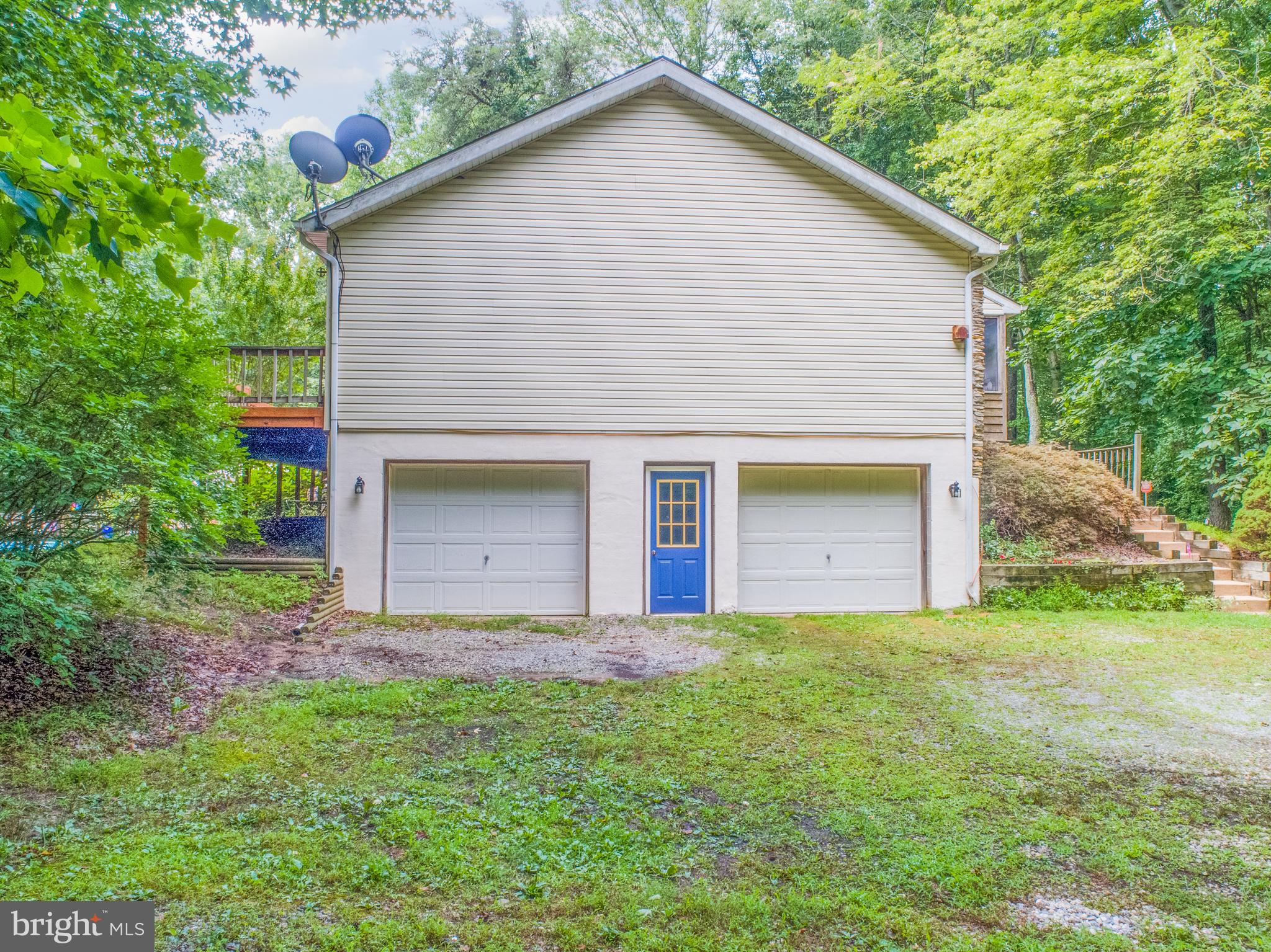369 Hutton Road Elkton, MD 21921 - Photo 3 of 42 Two car garage.