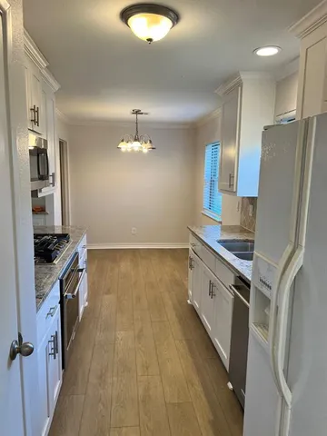 $2,500 | 443 Lowell Lane, Richardson, TX 75080