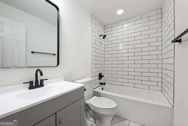 $1,500 | 491 Vine Street, Unit B, Madison, GA 30650