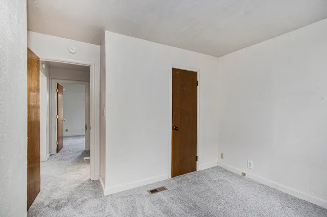 $850 | 205 Pleasant Street, Hartford, MI 49057