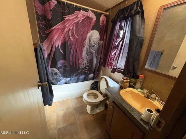 $159,900 | 104 Matthew Johnson Road, Wiggins, MS 39577