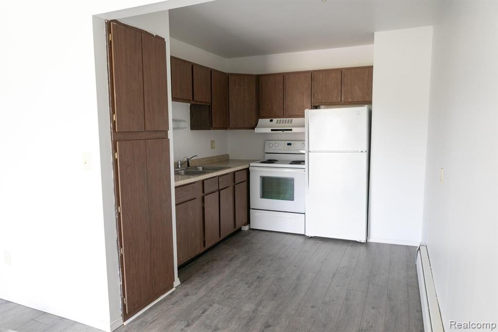 211 East Main Street, Unit 7 Addison, MI 49220 - Photo 5 of 15