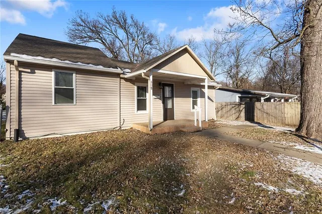 $159,900 | 808 South Mills Street, Independence, MO 64050