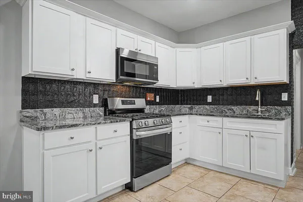 $2,495 | 203 North Dupont Street, Wilmington, DE 19805